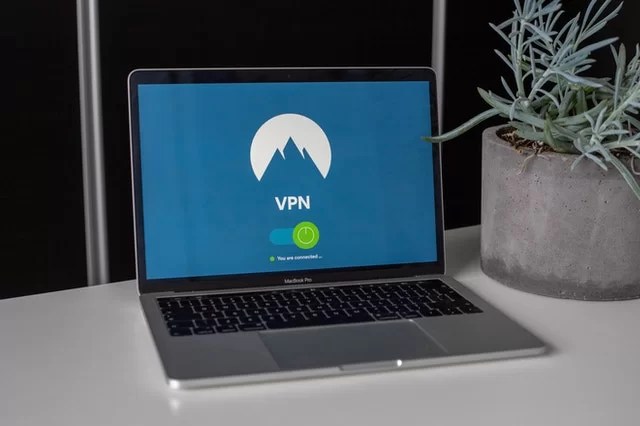 How to Download the Best Free VPN Plant for iOS?