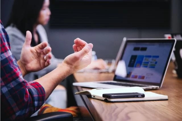 Online Education: The Complete Guide to Choosing the Right College Laptop Program and Succeeding